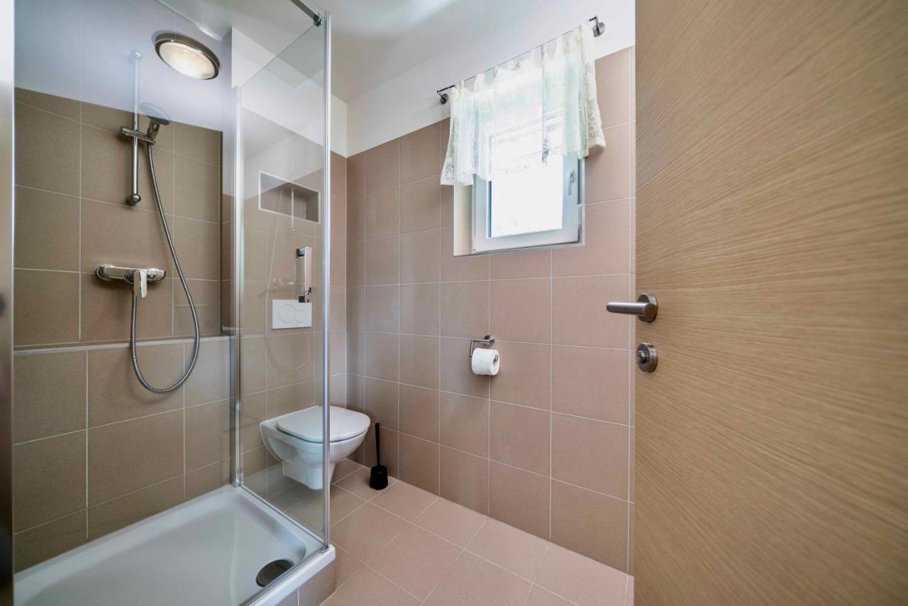 1Schoenes Ferienhaus Im Sonnigen Kaernten 多布里亚赫 外观 照片